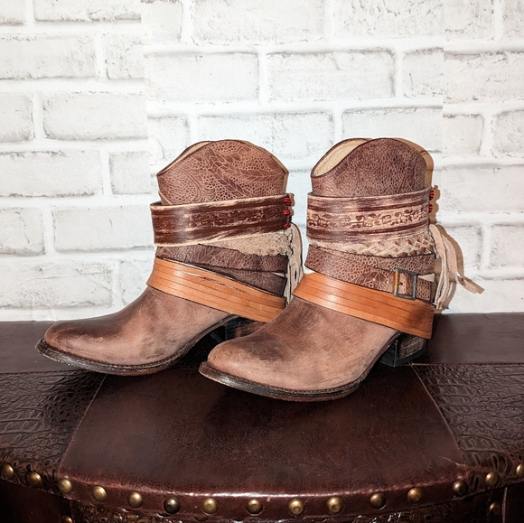 Freebird MEZCAL Brown Bootie size 6 - Picture 4 of 13